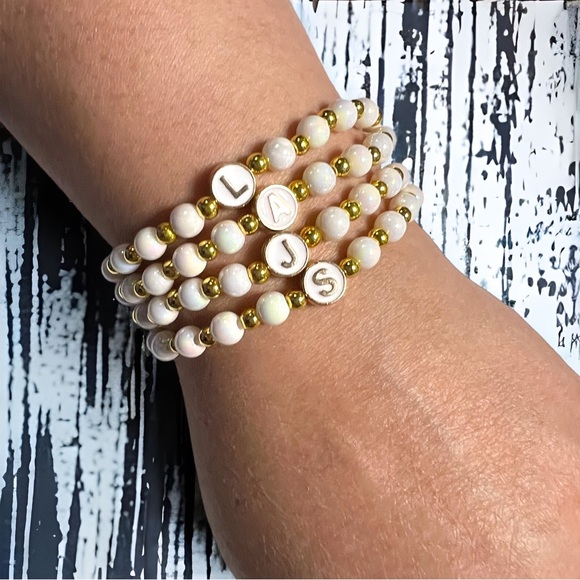 Letter S initial bracelet - Picture 3 of 6